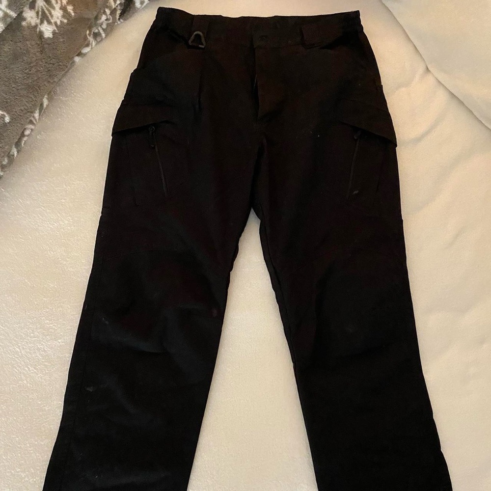 Black cargo pants